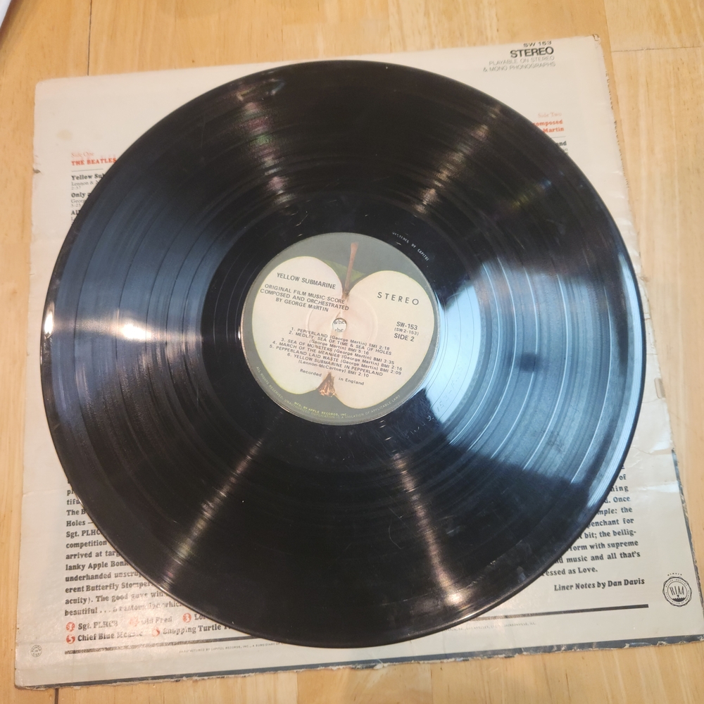 The Beatles Yellow Submarine Vinyl Record - Picture 9 of 10